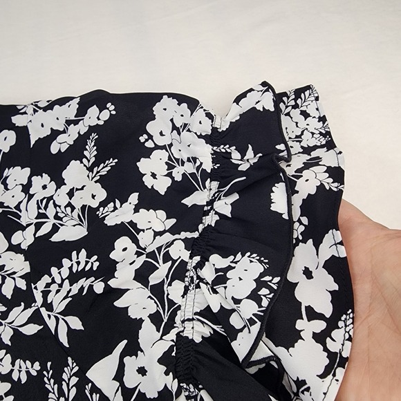 NEW Lane Bryant Top Womens 26 L Black White Floral Short Sleeve Blouse Office‎ - Picture 5 of 11